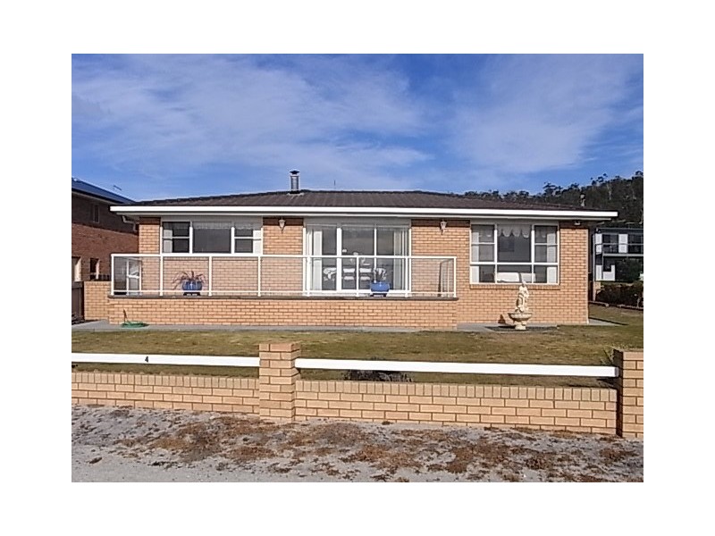 4 Tasman Highway, Bicheno TAS 7215