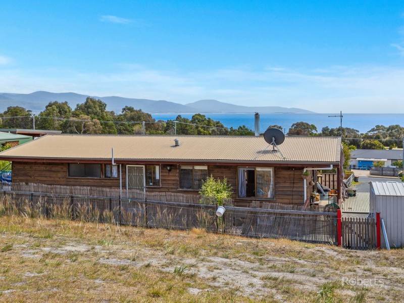 16 Tribe Street, Bicheno TAS 7215