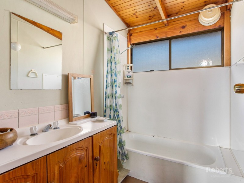 16 Tribe Street, Bicheno TAS 7215