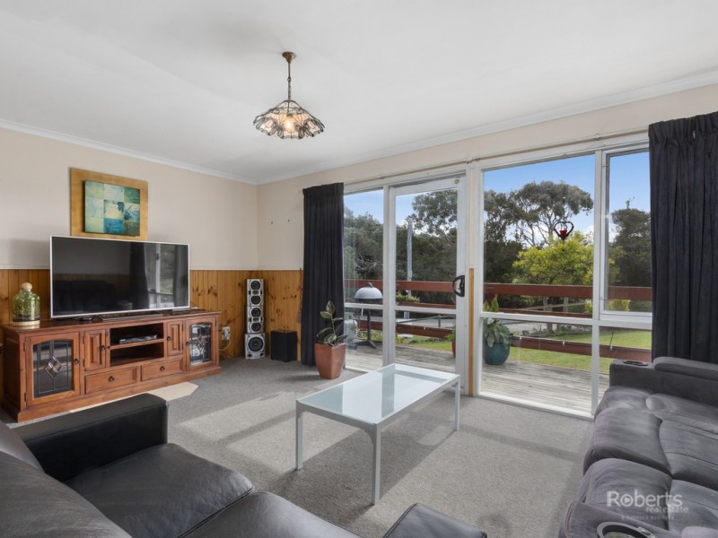 68 Tasman Highway, Bicheno TAS 7215