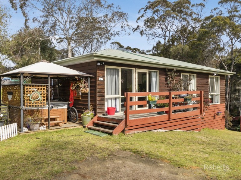 68 Tasman Highway, Bicheno TAS 7215