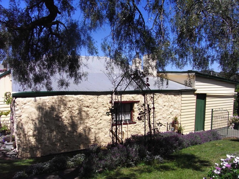 28 Julia Street, Swansea TAS 7190