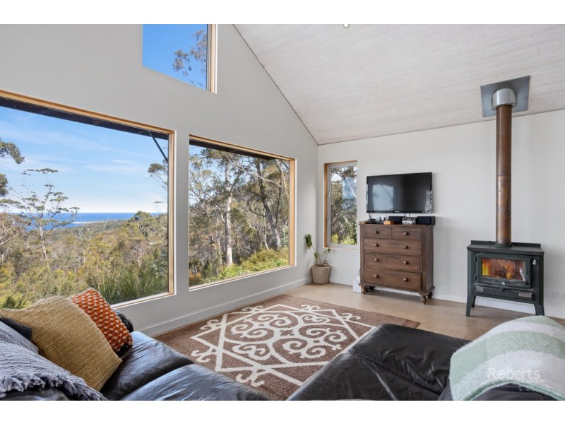 20 Courland Bay Road, Bicheno TAS 7215