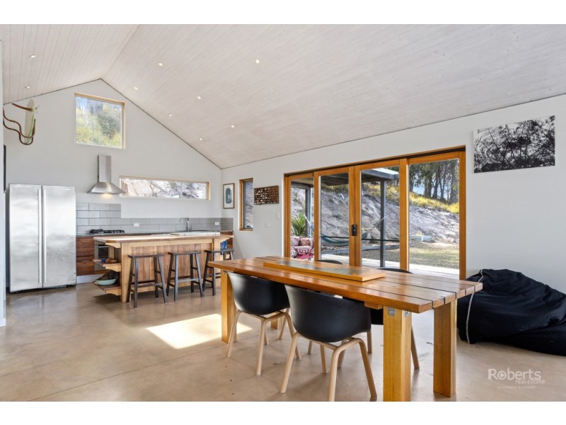 20 Courland Bay Road, Bicheno TAS 7215