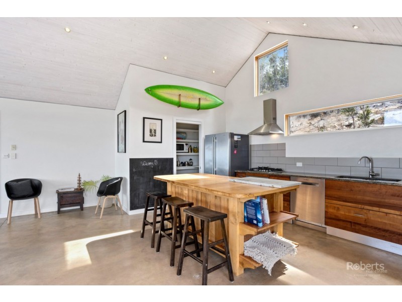 20 Courland Bay Road, Bicheno TAS 7215