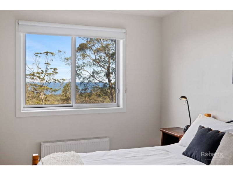 20 Courland Bay Road, Bicheno TAS 7215