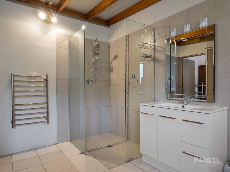 2/19 Murray Street, Bicheno TAS 7215