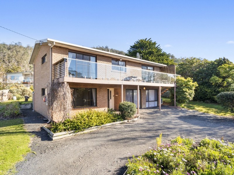 120 Tasman Highway, Bicheno TAS 7215