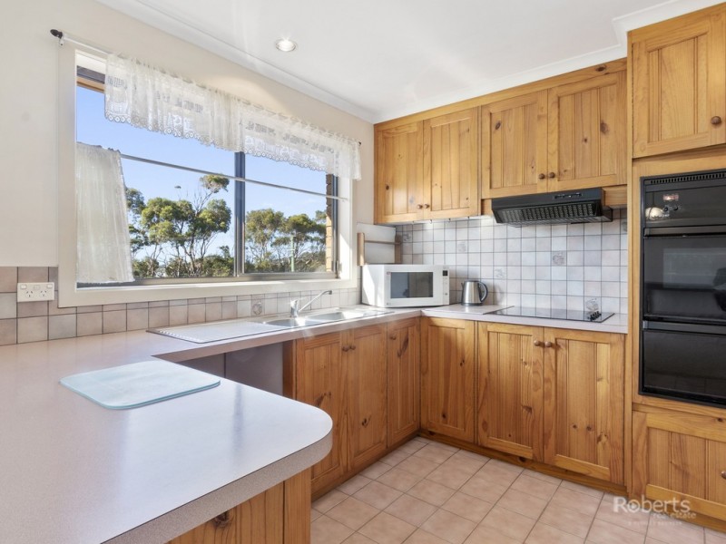 120 Tasman Highway, Bicheno TAS 7215