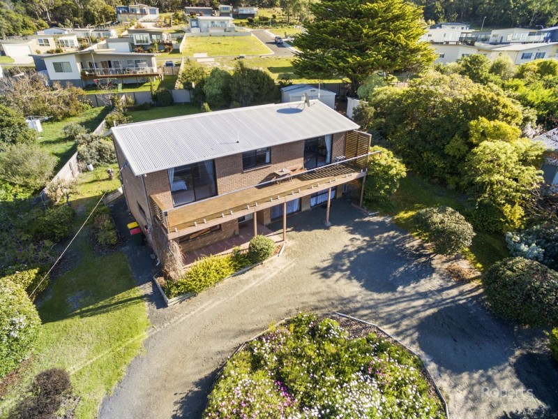 120 Tasman Highway, Bicheno TAS 7215
