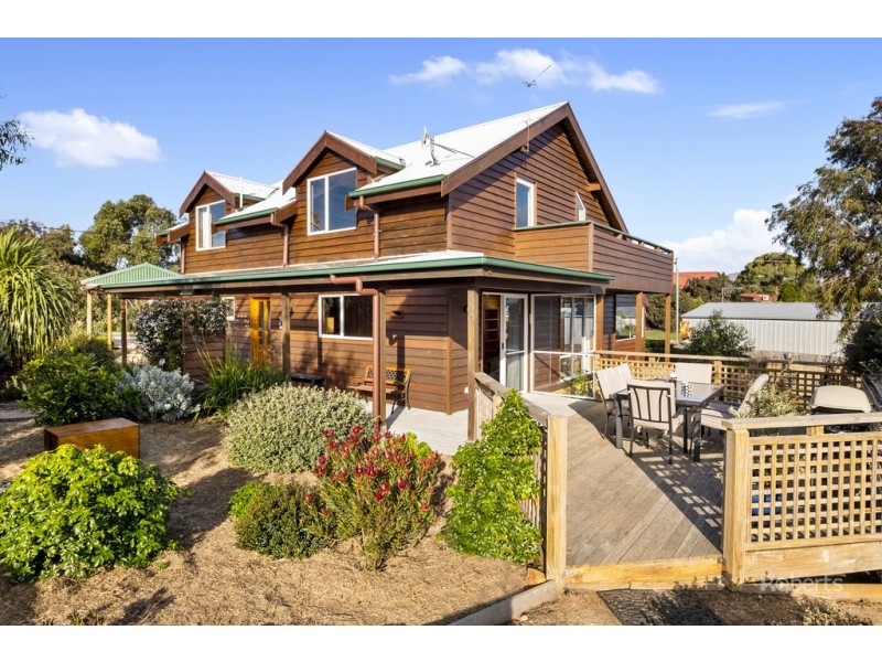 31 Hazards View Drive, Coles Bay TAS 7215