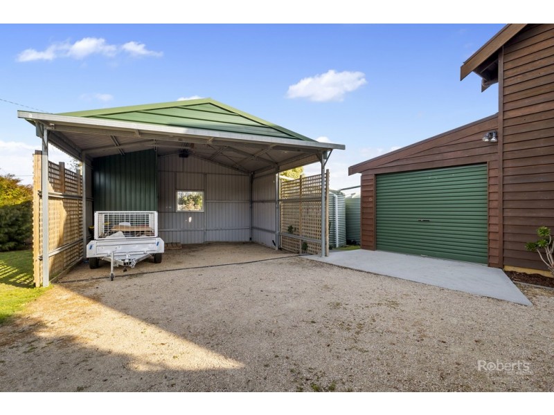 31 Hazards View Drive, Coles Bay TAS 7215