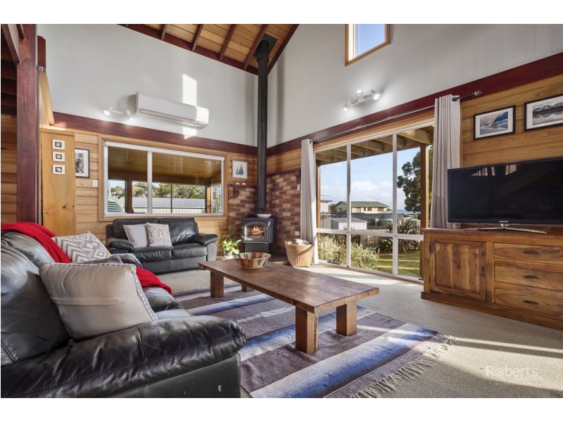 31 Hazards View Drive, Coles Bay TAS 7215