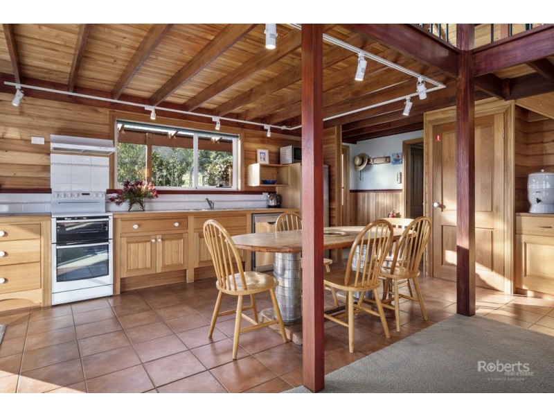 31 Hazards View Drive, Coles Bay TAS 7215