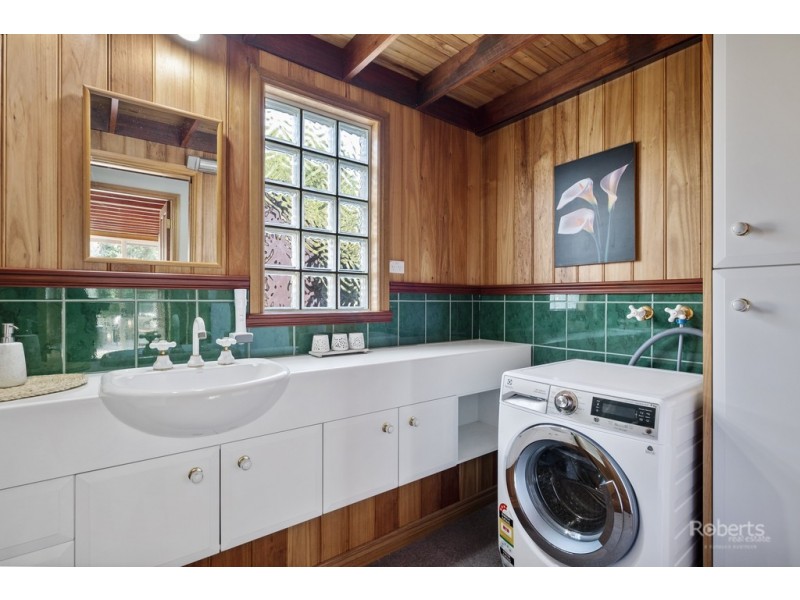 31 Hazards View Drive, Coles Bay TAS 7215