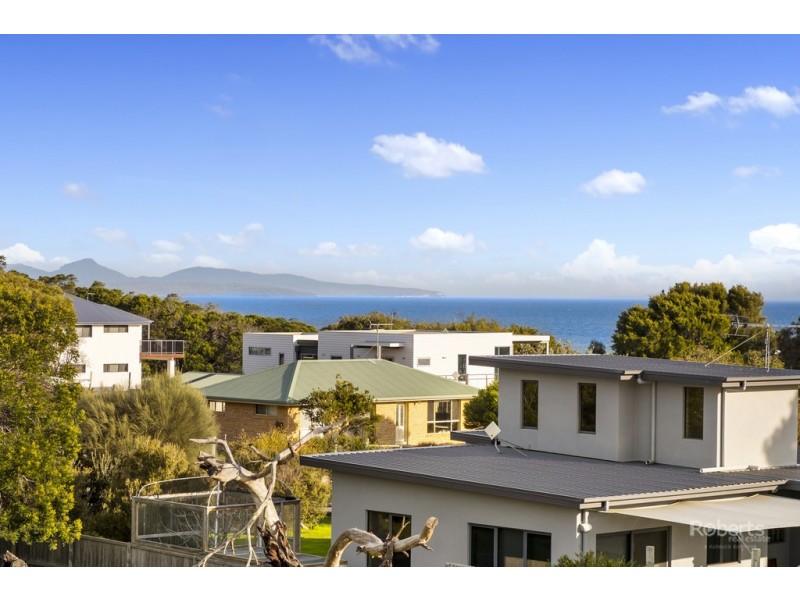 31 Hazards View Drive, Coles Bay TAS 7215