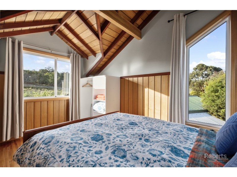31 Hazards View Drive, Coles Bay TAS 7215
