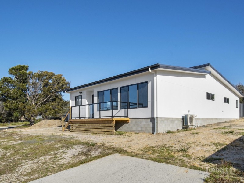 2 Wallace Avenue, Bicheno TAS 7215