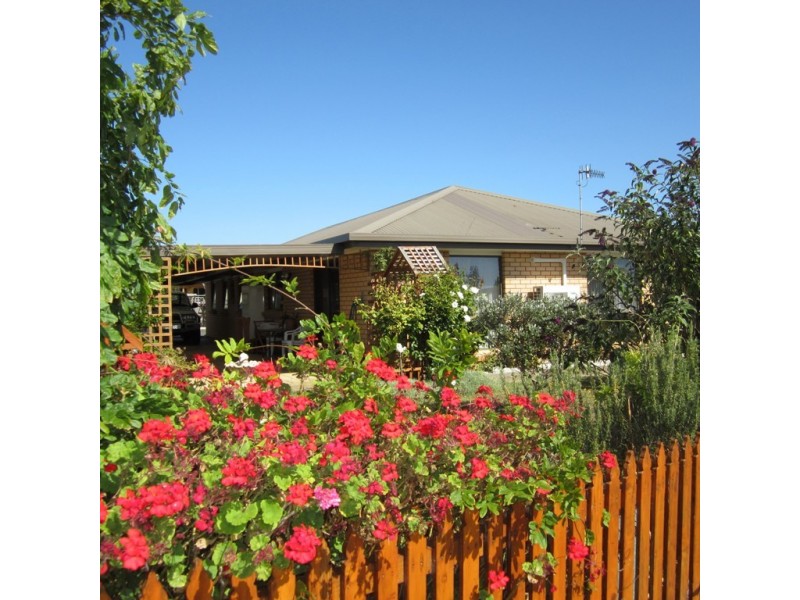 1 Meredith Court, Swansea TAS 7190