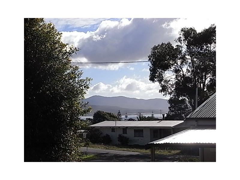 8 Makepeace Avenue, Bicheno TAS 7215