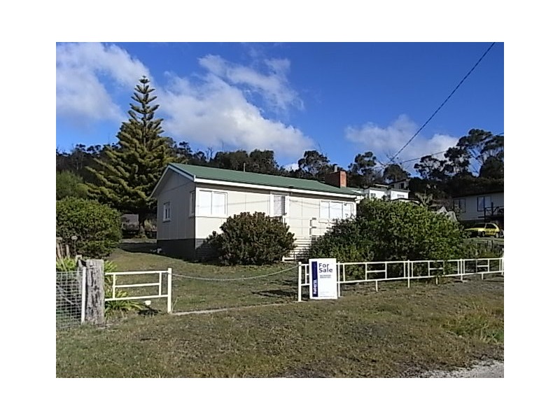 8 Makepeace Avenue, Bicheno TAS 7215
