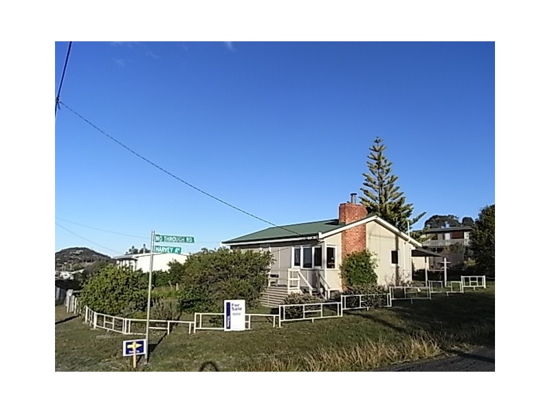 8 Makepeace Avenue, Bicheno TAS 7215