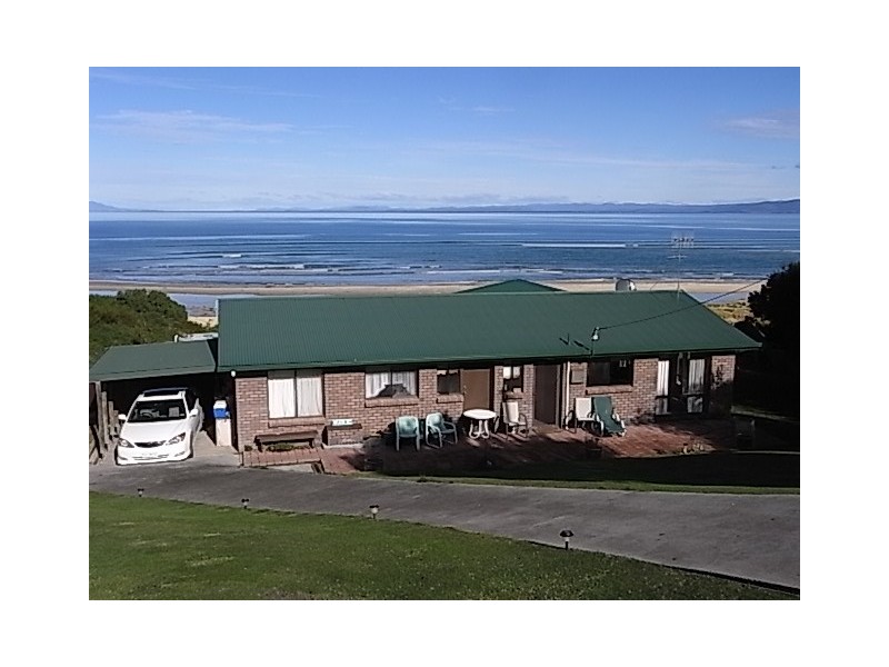 144 Swanwick Drive, Coles Bay TAS 7215