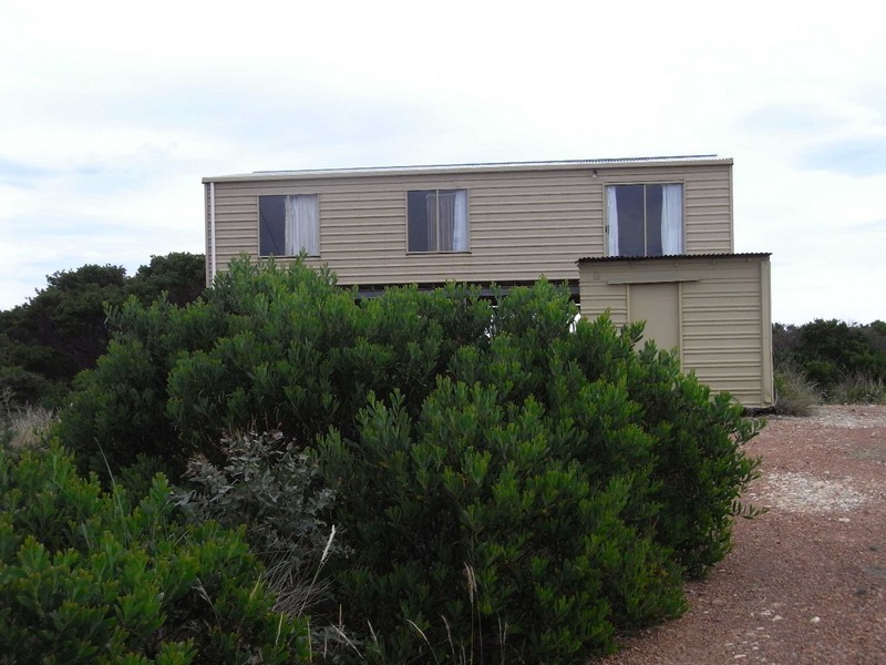 907 Dolphin Sands Rd, Swansea TAS 7190