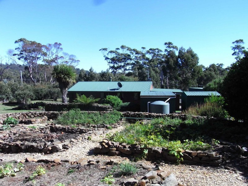 10 Brewis Place, Lake Leake TAS 7210