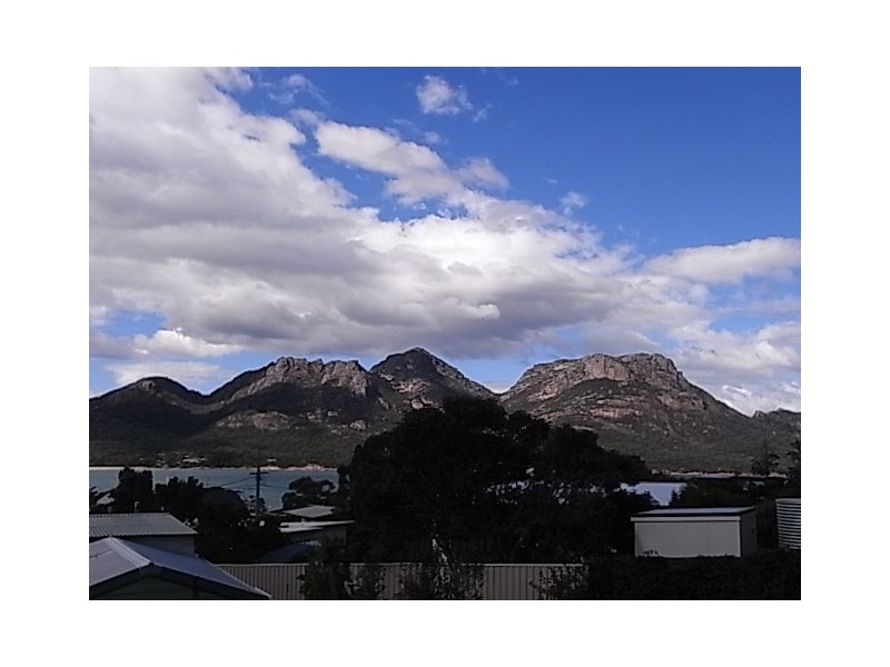 8 Harold Street, Coles Bay TAS 7215