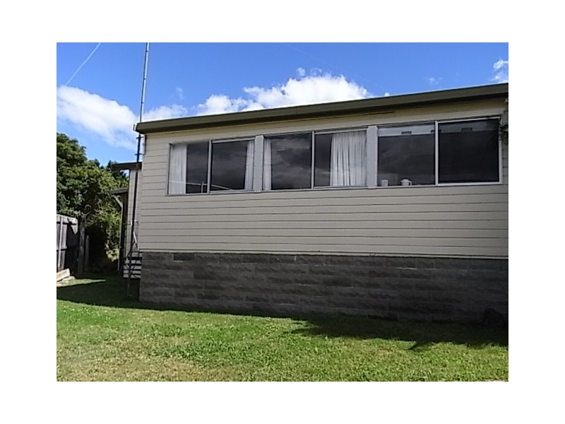 8 Harold Street, Coles Bay TAS 7215