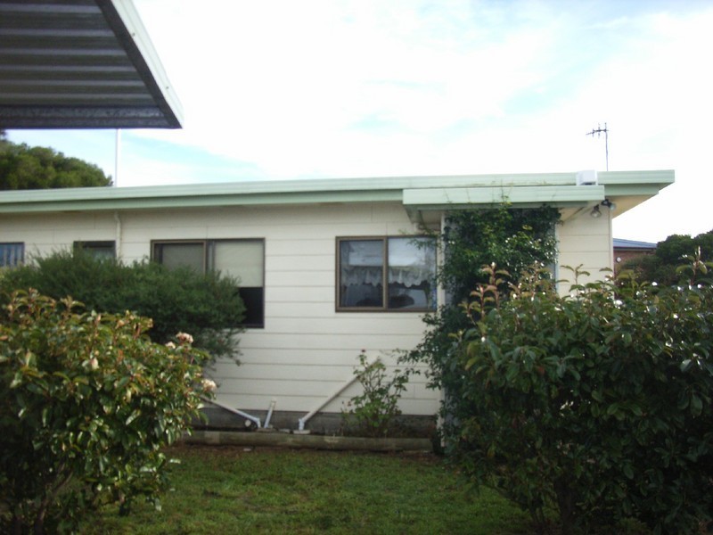 9 and 11 Bridge Street, Swansea TAS 7190
