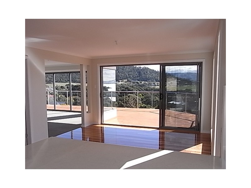 9 Gordon Heights, Bicheno TAS 7215