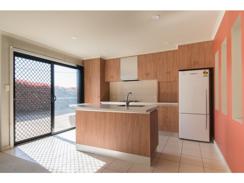 1/12 Julia Street, Swansea TAS 7190