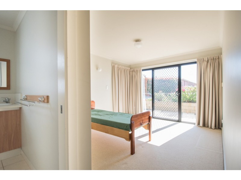 1/12 Julia Street, Swansea TAS 7190