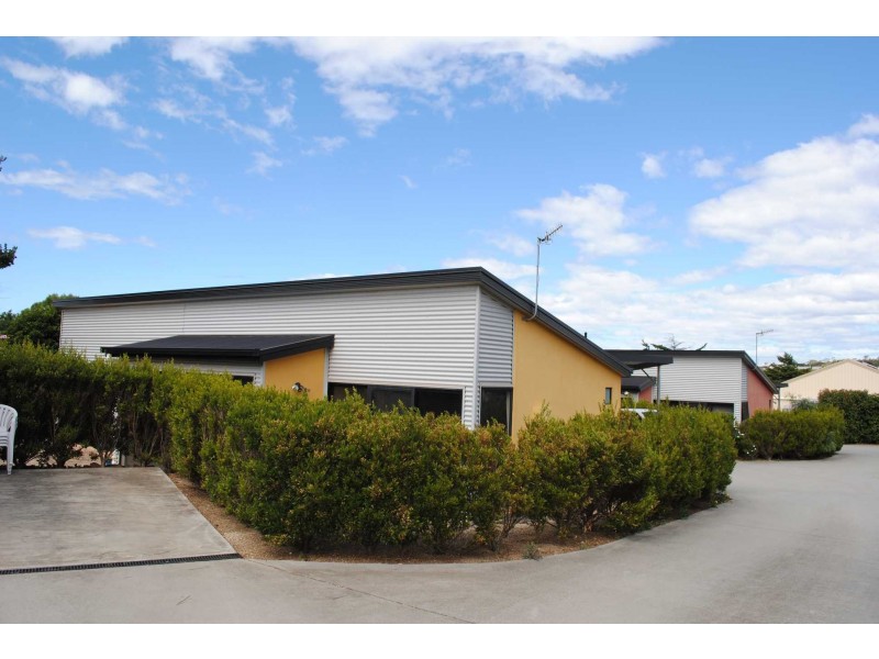 12 Julia Street, Swansea TAS 7190