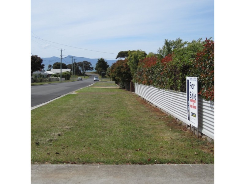 12 Julia Street, Swansea TAS 7190