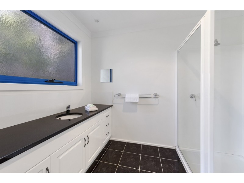25 Bradley Drive, Coles Bay TAS 7215