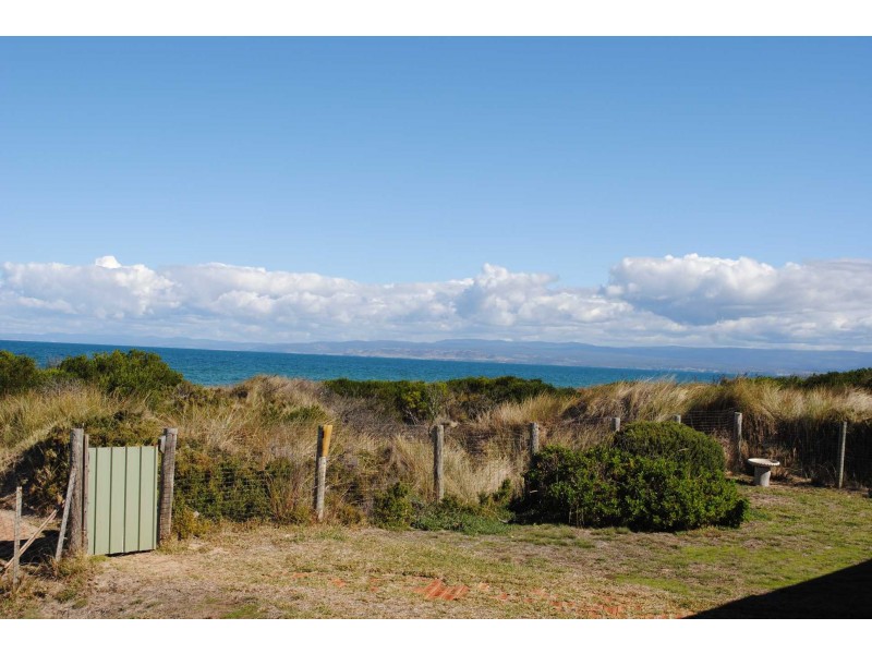 1457 Dolphin Sands Rd, Swansea TAS 7190