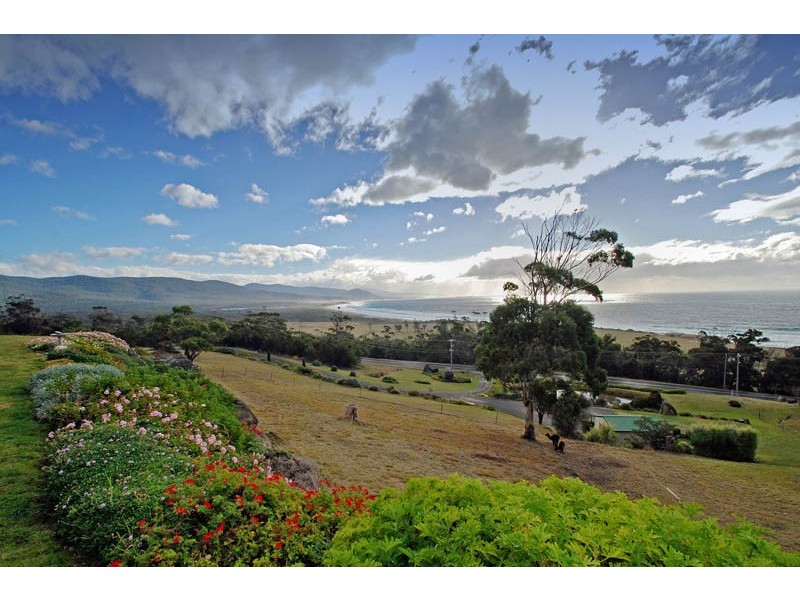 18067 Tasman Highway, Bicheno TAS 7215