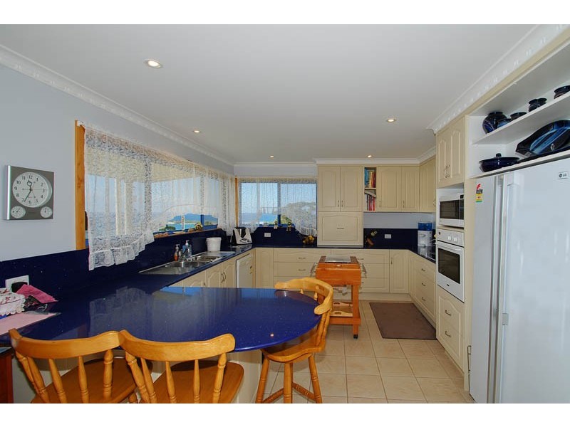 18067 Tasman Highway, Bicheno TAS 7215
