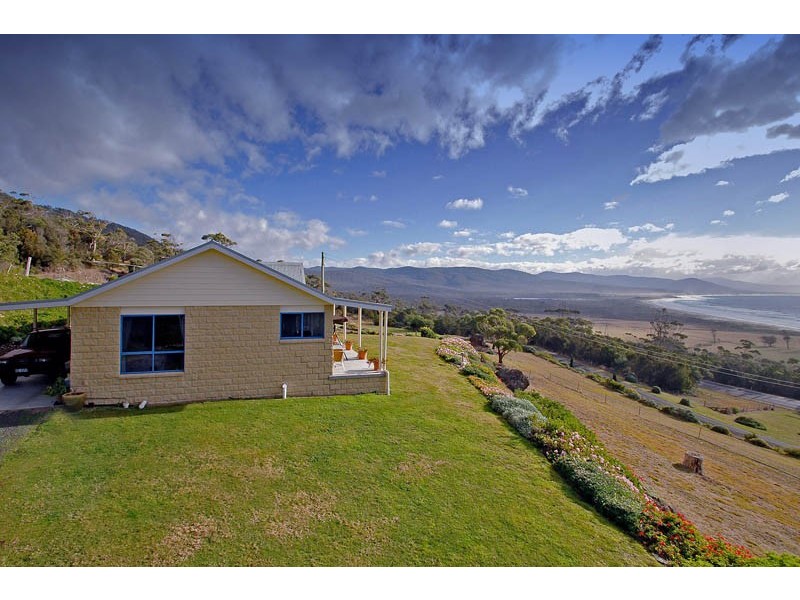 18067 Tasman Highway, Bicheno TAS 7215