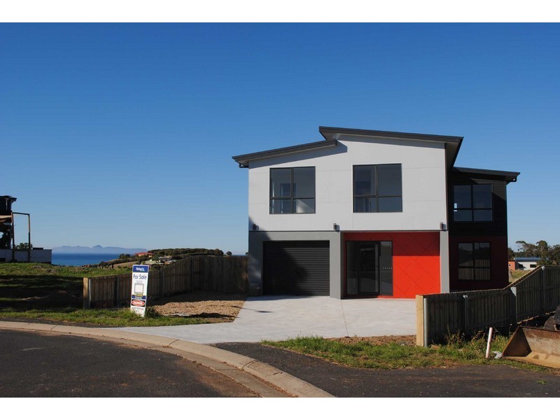 10 Freycinet Court, Swansea TAS 7190