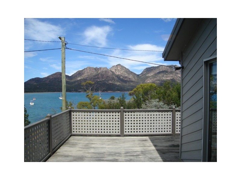13 Esplanade, Coles Bay TAS 7215