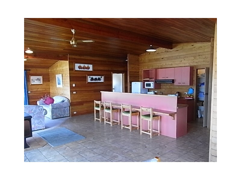 35 Jetty Road, Coles Bay TAS 7215
