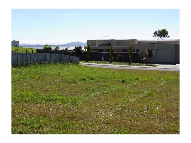 5 Aqua Sands Dr, Swansea TAS 7190