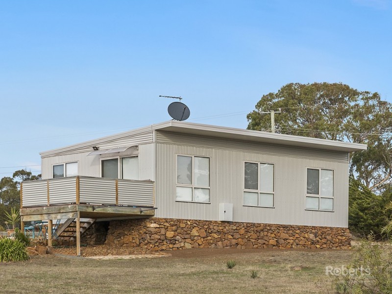 212 Gordon Street, Swansea TAS 7190