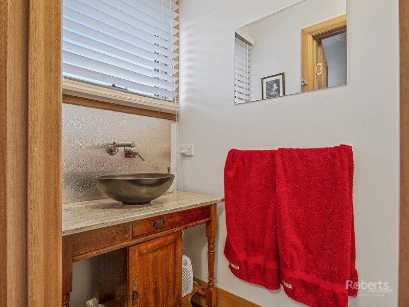 212 Gordon Street, Swansea TAS 7190
