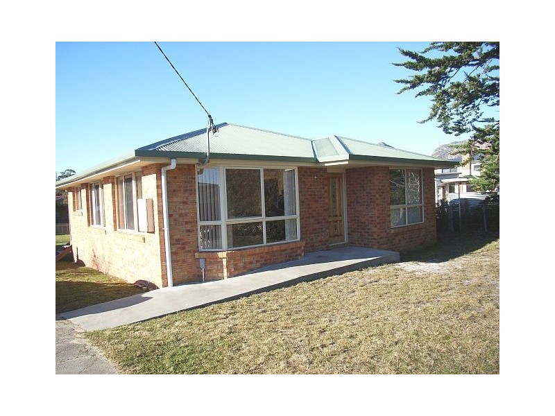 5 Jetty Road, Coles Bay TAS 7215