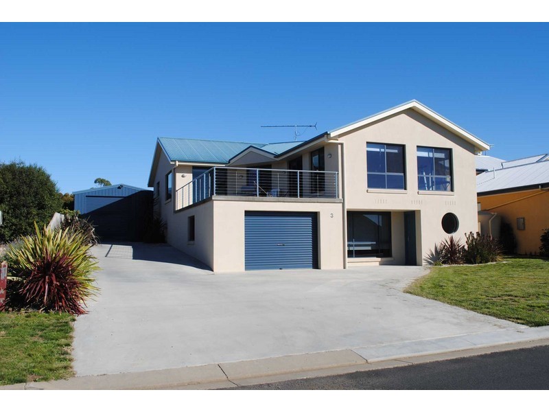 3 Freycinet Court, Swansea TAS 7190